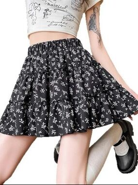 APM Black Floral Chiffon Tiered Mini Skirt One Size